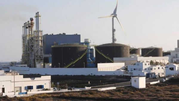 Menos consumo eléctrico en Lanzarote en marzo