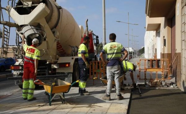La firma de contratos laborales alcanzó máximo anual en el pasado mes con 6.189 acuerdos