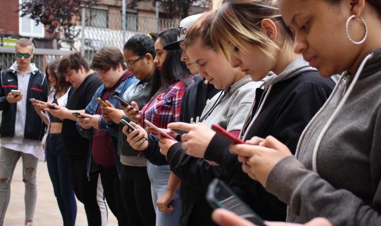 Fundación ADIS presenta un estudio sobre usos de las TIC en jóvenes de Canarias