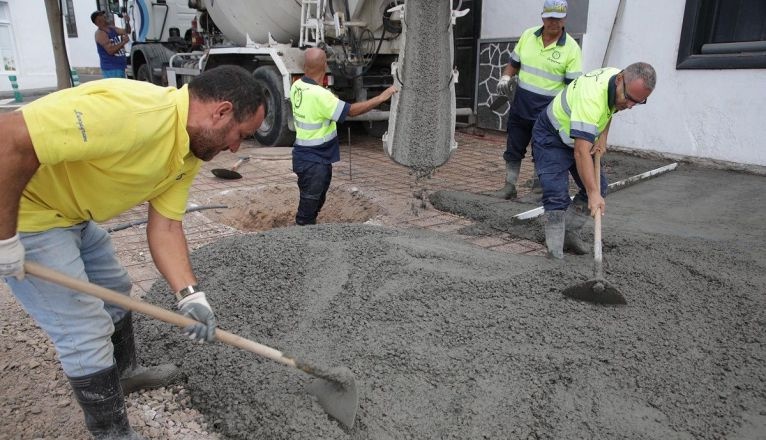 La venta de cemento aumenta en Lanzarote y desciende en Canarias