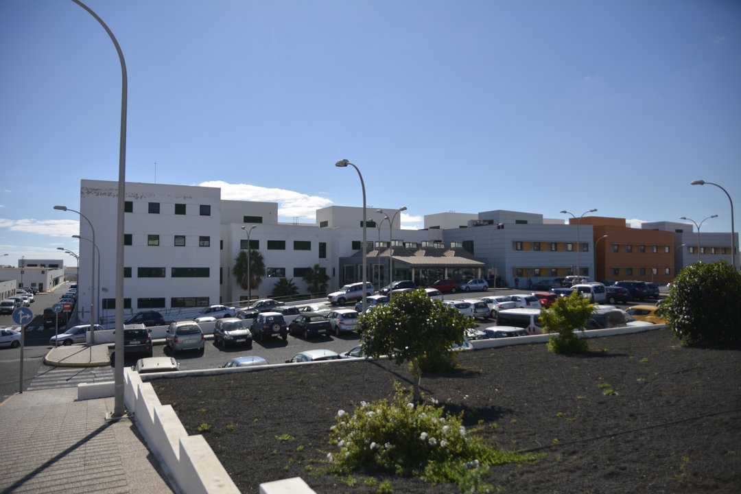 Sanidad, educación, agua y vivienda, las prioridades de inversión pública en Lanzarote