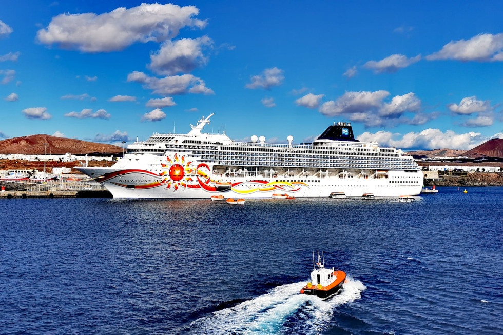 Lanzarote recupera el turismo de cruceros: 270.000 visitantes hasta agosto, un 86% más