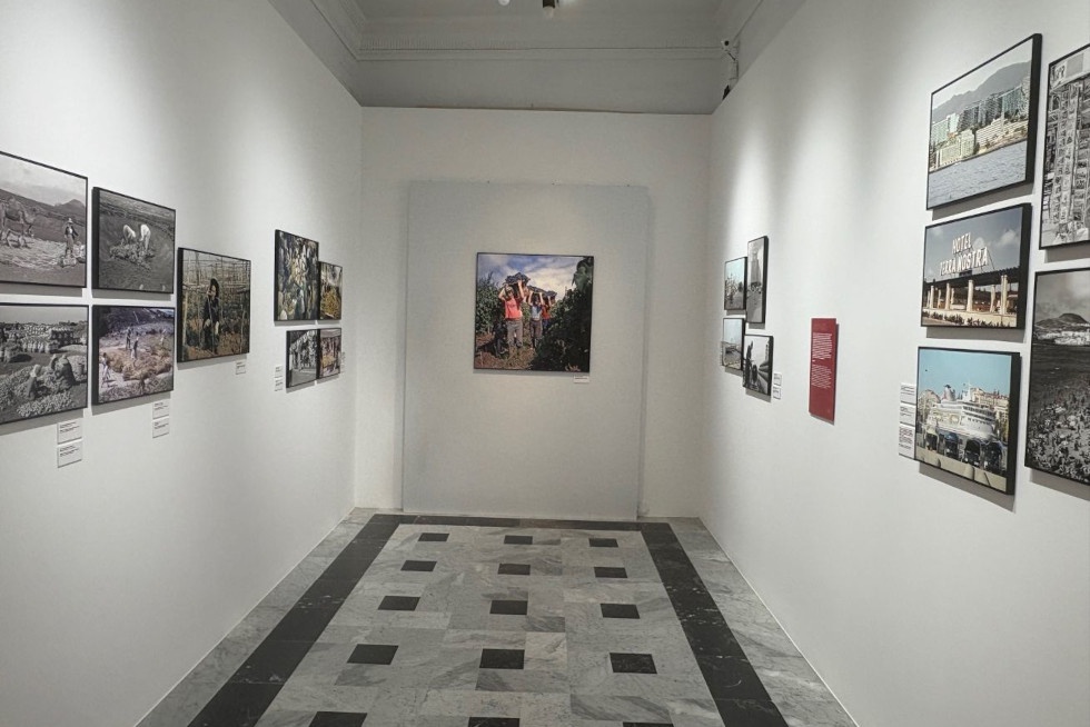 La exposición 'Macaronesia 1975-2025' amplía su plazo de exhibición hasta el próximo 4 de octubre