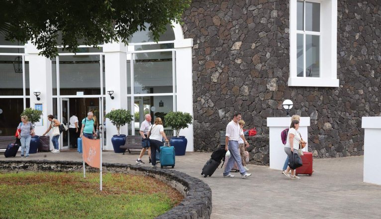 El turismo cae en Lanzarote por primera vez en más de dos años